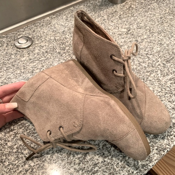 Tom’s Suede heel booties - Picture 4 of 4